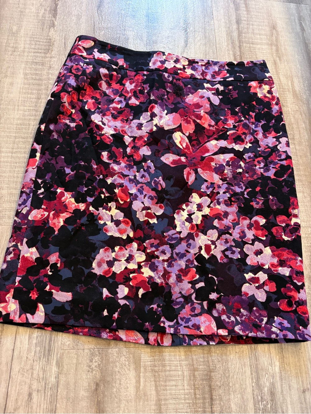 Ann Taylor Purple Flower Skirt 12